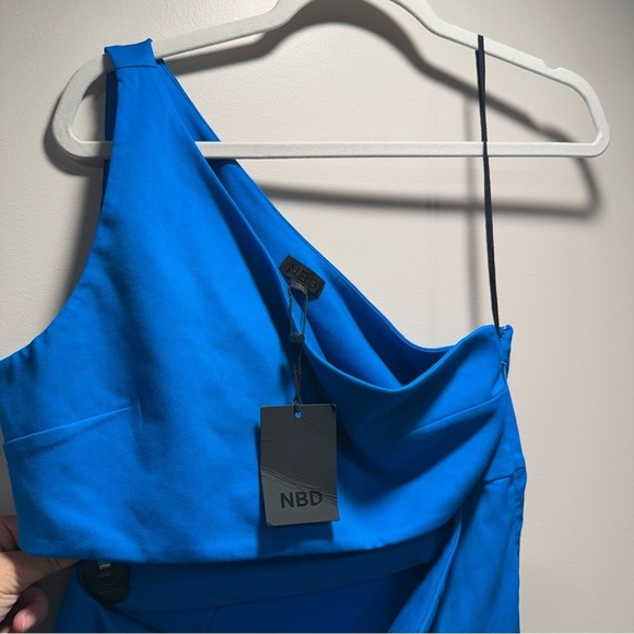 NBD Kody Cutout Midi Dress in Blueberry, Size Large, Rayon Blend, One Shoulder - Picture 4 of 16
